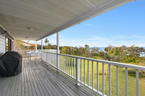 Blue Oar Beach House - Surfers Gold Coast 3