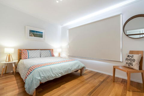 BADENOCH - Surfers Gold Coast 1