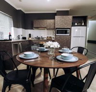 Central City Convenience Free Parking  WiFi - Surfers Gold Coast