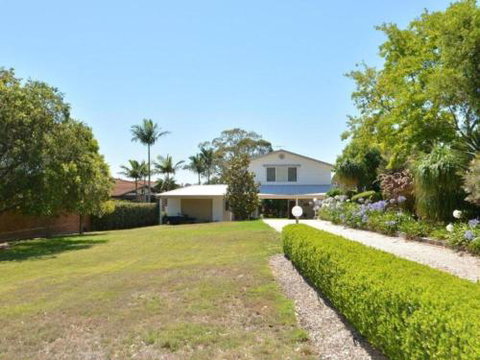 Morisset Waterfront 1bdr Studio Looking Over Trinity Marina - Surfers Gold Coast 3