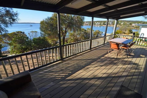 CDC 625 Beach House Incl.rear 2BR Studio - Surfers Gold Coast 6