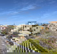 MAINSAIL8 - Mooloolaba Beach - Surfers Gold Coast