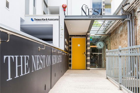 Stylish Room - Enjoy City Views On Rooftop Terrace - Surfers Gold Coast 3