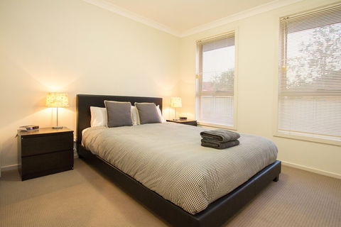 Vantage Court A Hidden Gem Of Mudgee 11 - Surfers Gold Coast 5