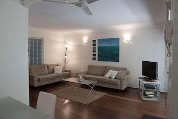 Wind 2 - Surfers Gold Coast 1