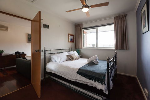 ELEANOR, 1BDR Fitzroy North Apartment - Surfers Gold Coast 6