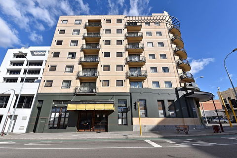 Inner Perth CBD 1X1 Apartment - Surfers Gold Coast 0