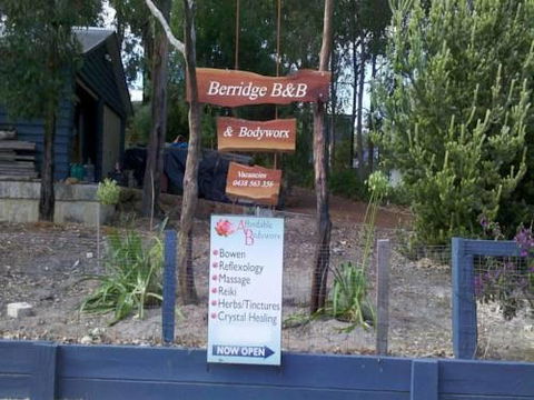 Berridge Retreat - Surfers Gold Coast 0