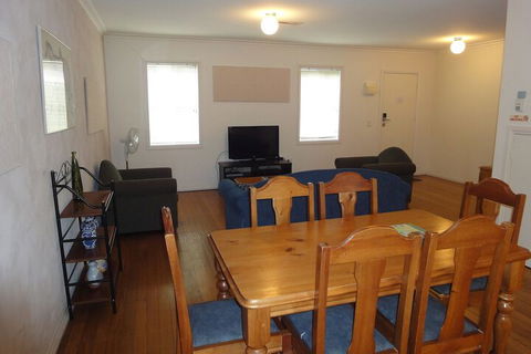 Moonee Valley Views Apartments - Surfers Gold Coast 6