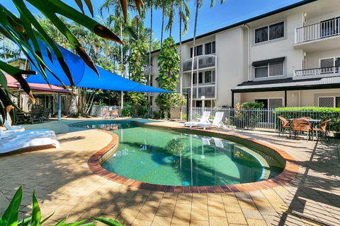 Cairns Reef Apartments & Motel - Surfers Gold Coast 5