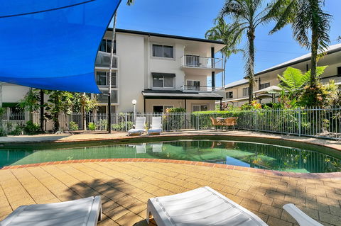 Cairns Reef Apartments & Motel - Surfers Gold Coast 4
