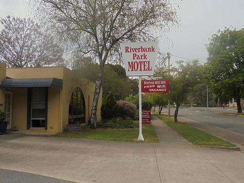 Riverbank Park Motel - Surfers Gold Coast 2