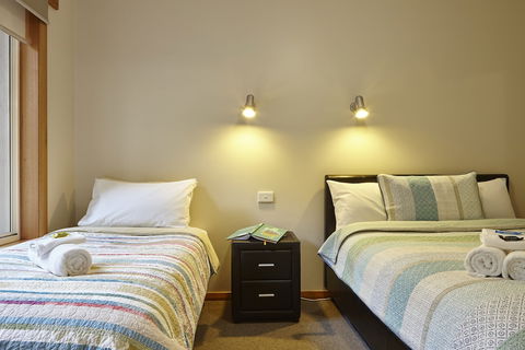 Goldfield Holiday Units - Surfers Gold Coast 5