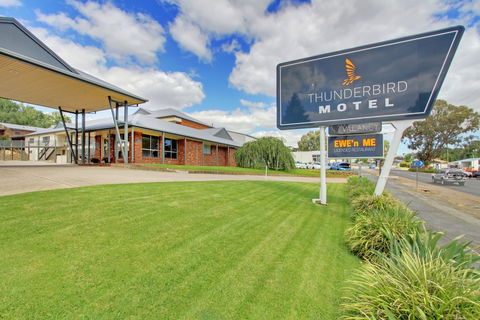 Thunderbird Motel - Surfers Gold Coast 0