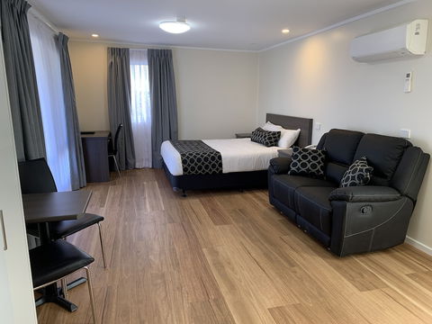 Thunderbird Motel - Surfers Gold Coast 5