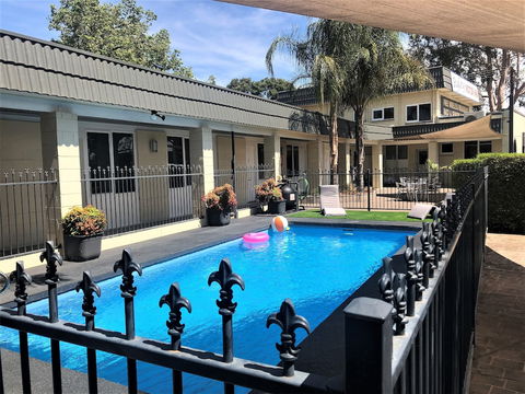 Ryley Motor Inn - Surfers Gold Coast 5