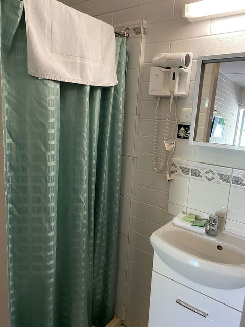 Millers Cottage Motel - Surfers Gold Coast 6