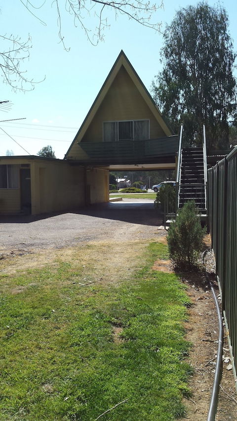 Millers Cottage Motel - Surfers Gold Coast 1