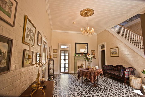 Willowgate Hall Luxury Hosted B & B - Surfers Gold Coast 3