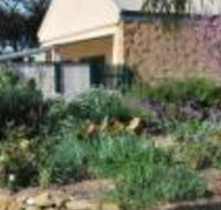 Brayfield Cottage - Surfers Gold Coast