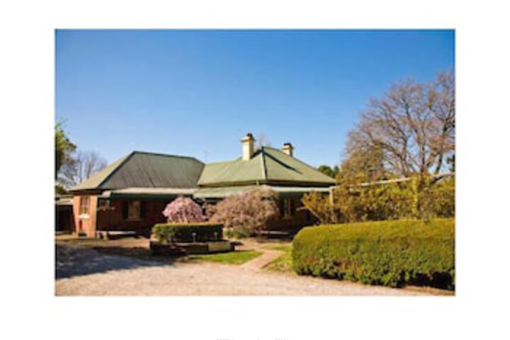 Moss Vale NSW Surfers Gold Coast