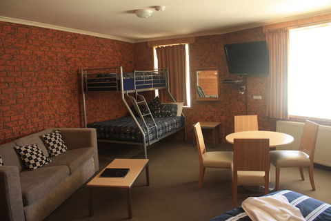 Merrijig Motor Inn Resort - Surfers Gold Coast 4