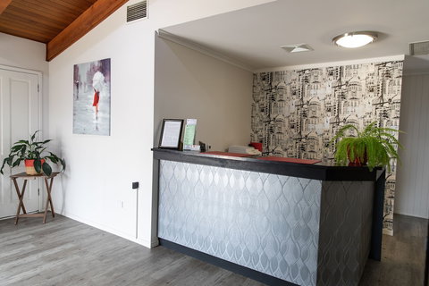 Lantern Motor Inn - Surfers Gold Coast 6