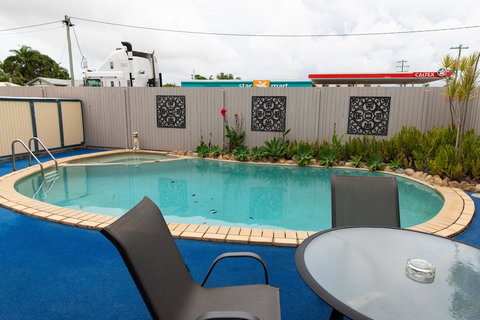 Lantern Motor Inn - Surfers Gold Coast 3