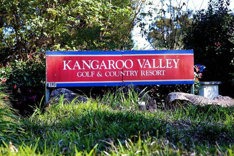 Kangaroo Valley Timber Cabin - Surfers Gold Coast 5