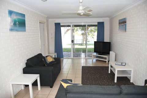 Kalbarri Seafront Villas - Surfers Gold Coast 3