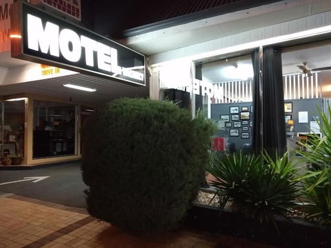 Inverell Motel - Surfers Gold Coast 6