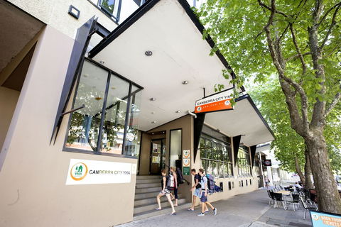 Canberra City YHA - Hostel - Surfers Gold Coast 0