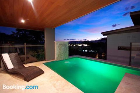 Villa One On Murphy Luxury Holiday Villa - Surfers Gold Coast 5