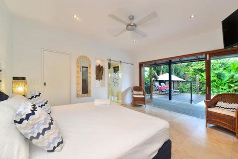 Oceaneyes Getaway - Surfers Gold Coast 3