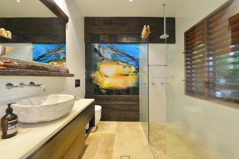 Oceaneyes Getaway - Surfers Gold Coast 2