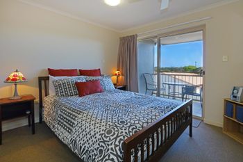 Pacific Royale Holiday Apartment 313 - Surfers Gold Coast 6