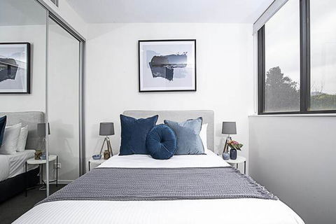 CANBERRA CHIC-Hosted By L'Abode - Surfers Gold Coast 4