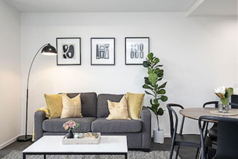 CANBERRA CHIC-Hosted By L'Abode - Surfers Gold Coast 0