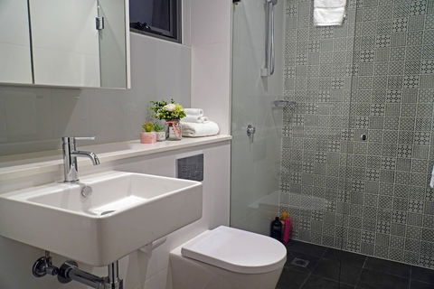 C08-darling Harbour Studio - Surfers Gold Coast 6