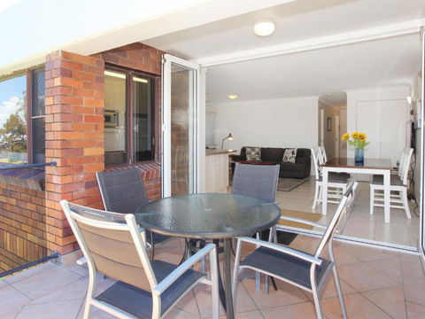 Maui 6 2 BDRM Apt On Parkyn Pde - Surfers Gold Coast 5
