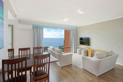 Whalevue Unit 2 - Surfers Gold Coast 6