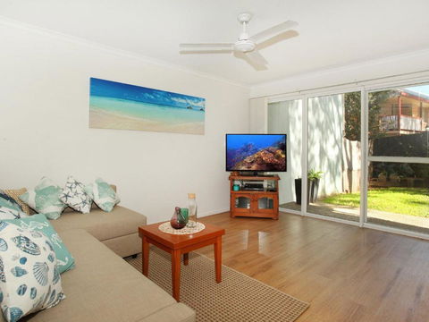 Toorumbee 4 / 38 3 BDRM Pet Friendly Townhouse - Surfers Gold Coast 3