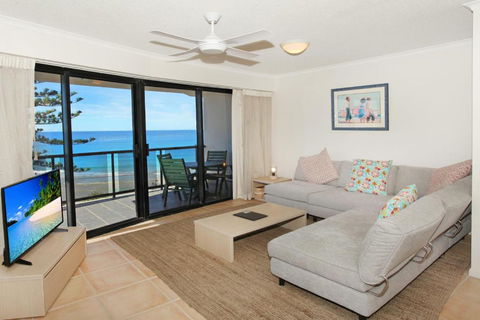 Unit 8 Phoenix Apartments 1736 David Low Way Coolum Beach LINEN INCLUDED 500 BOND - Surfers Gold Coast 5
