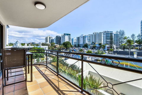 Second Floor 2 Bedroom Mooloolaba Escape Caribbean Resort - Surfers Gold Coast 4