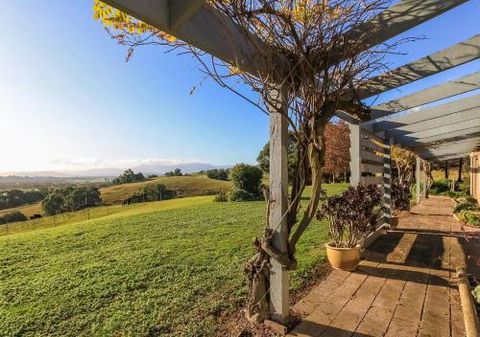 GRACEDALE HILLS HOMESTEAD - Surfers Gold Coast 0