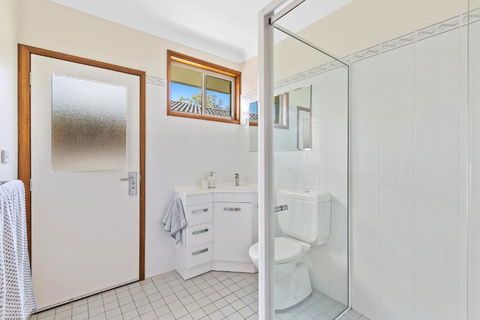 Kalimna Lakeside Living - Surfers Gold Coast 1