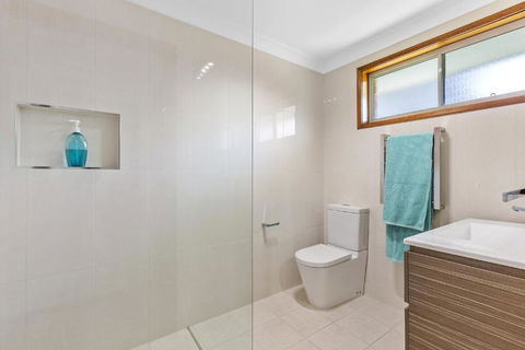 Kalimna Lakeside Living - Surfers Gold Coast 3