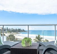 Top Floor Kings Beach Views With Private Rooftop Terrace with spa bath - Surfers Gold Coast