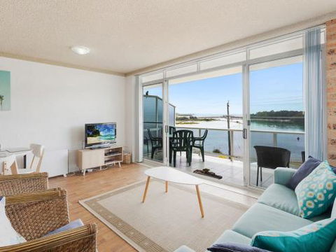 Sapphire Waters Unit 2 - Surfers Gold Coast 4