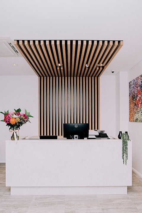 Tom's Court Hotel - Surfers Gold Coast 5